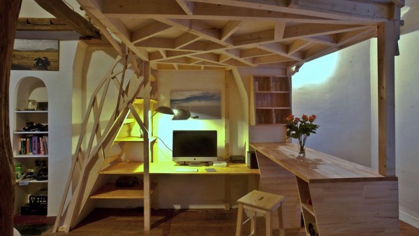mezzacabane-small-apartment-desk