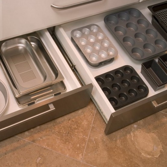 smart-concealed-kitchen-storage-space-17-554x555