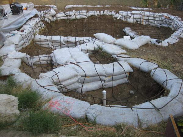 17 - Water discharge tank with rebar