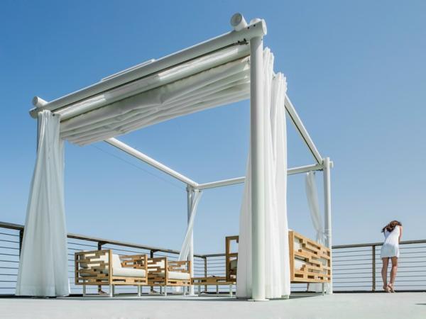 HAT-pergola-day-view