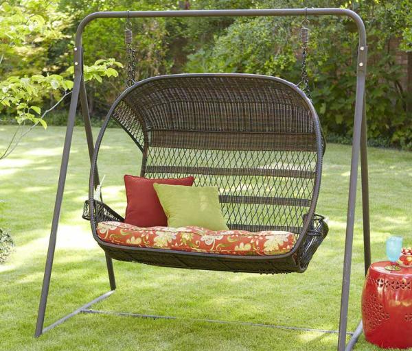 Double-Swingasan-in-Backyard