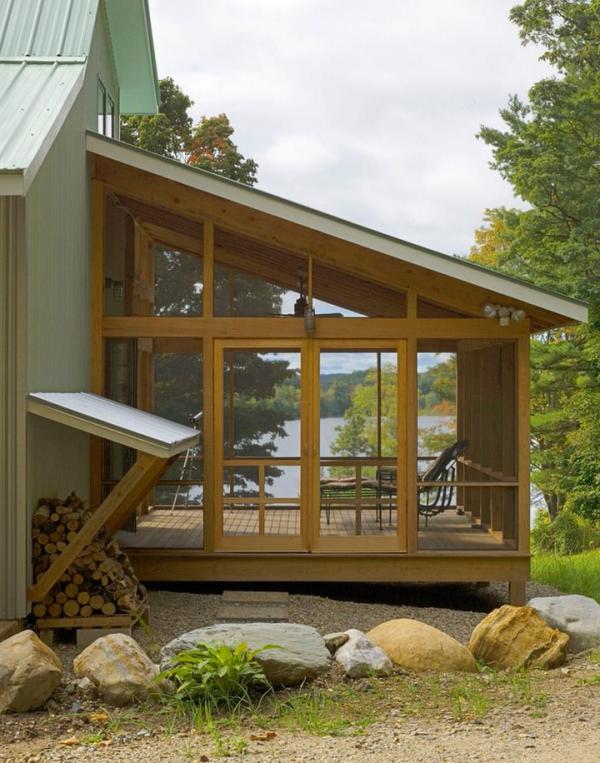 Screened-in-lake-house-porch-with-a-view