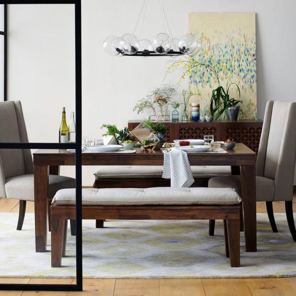 Plants-add-charm-to-the-dining-room