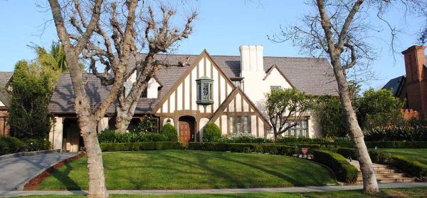 Tudor-homes-are-big-enough
