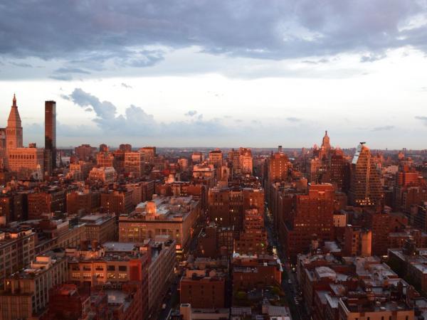 the-buildings-rooftop-called-top-of-the-walk-also-provides-amazing-views-of-the-city
