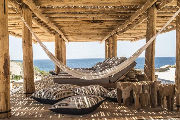 Awesome-hammock-hangout-at-the-Greek-retreat-overlooing-the-sea