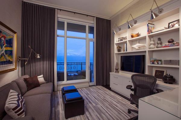 Home-office-and-TV-room-combo-is-a-practical-and-ergonomic-choice