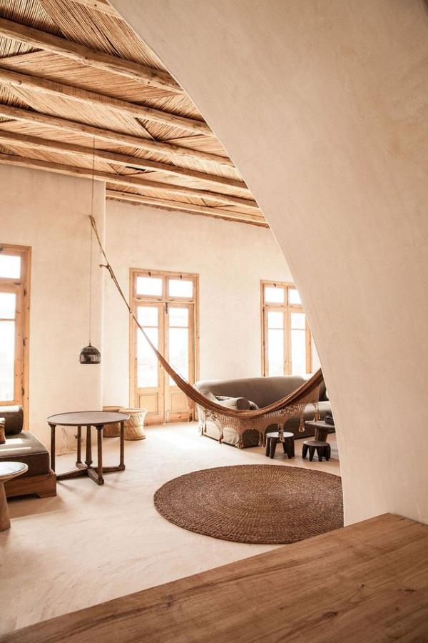 Interior-of-the-stone-houses-is-both-contemporary-and-classic