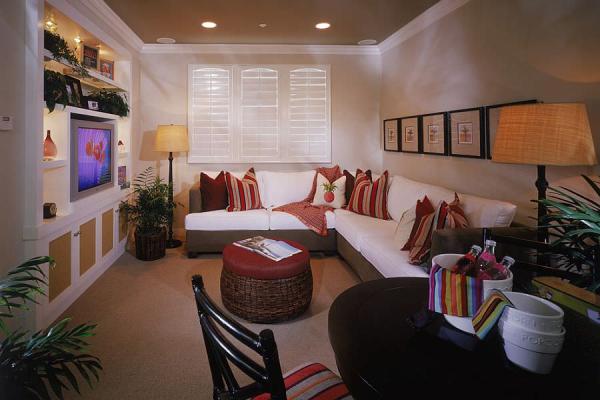 Perfect-design-template-for-the-small-TV-room