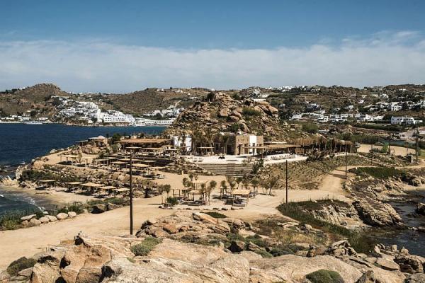 Scorpios-Luxury-retreat-in-Greece-for-both-relaxation-and-rejuvination