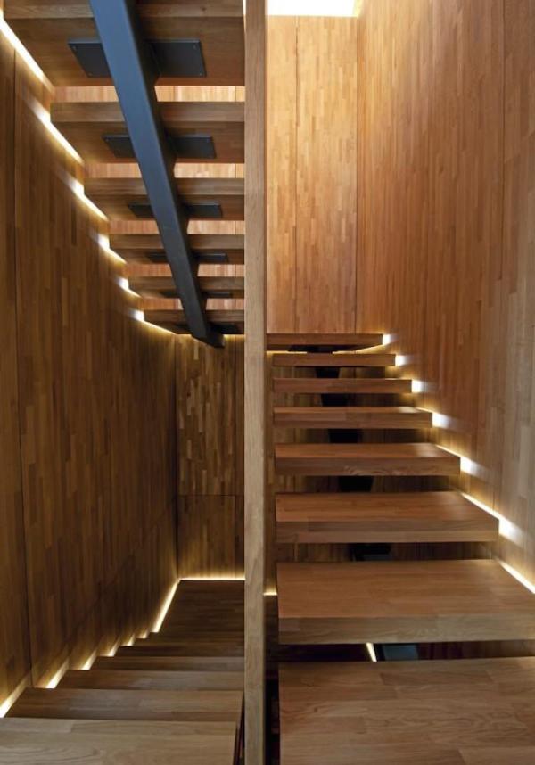 Staircase-with-lighting-along-the-sides-for-a-floating-look