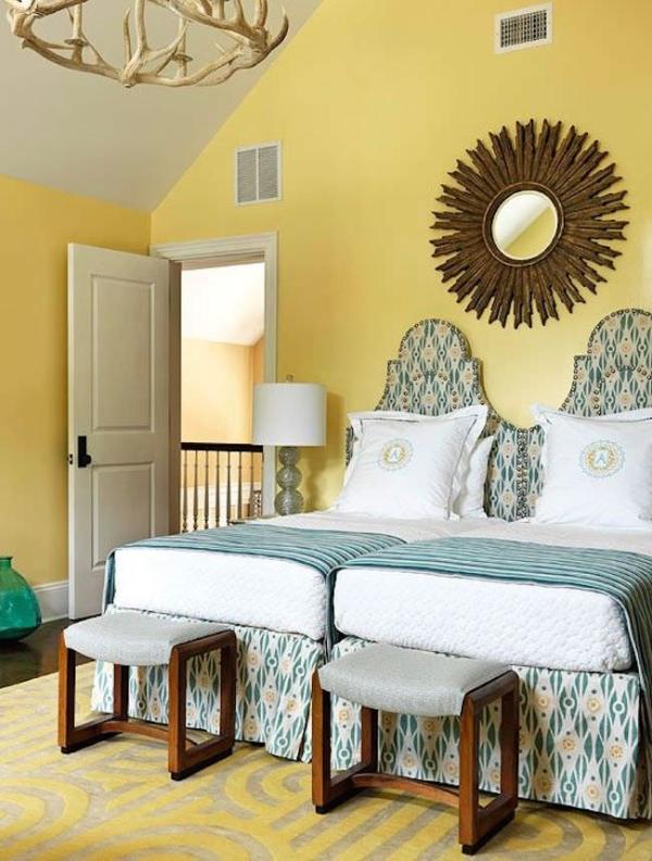 Two-twin-beds-pushed-together-