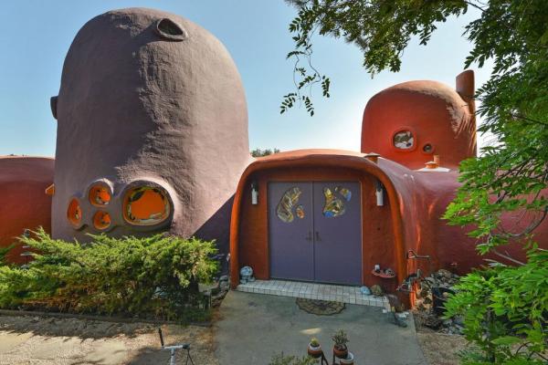 casa familiei flinstone 2