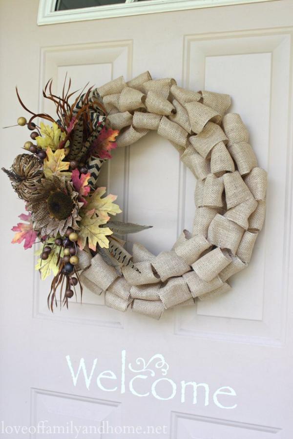 Burlap-fall-wreath-on-front-door