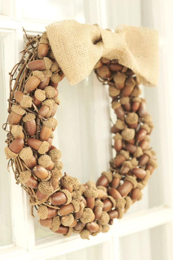 Fall-Acorn-Wreath-DIY