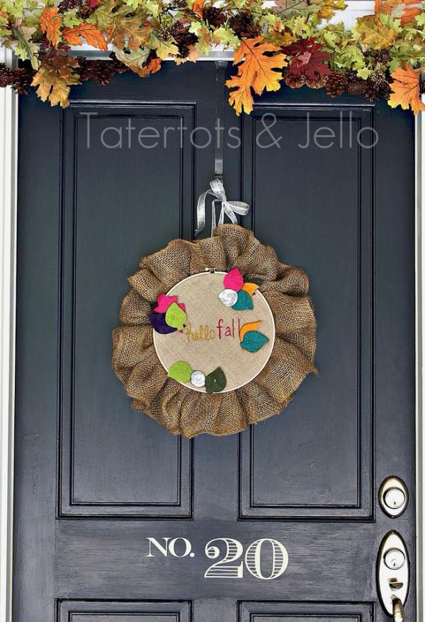 Fall-Embroidery-Hoop-Door-Hanging