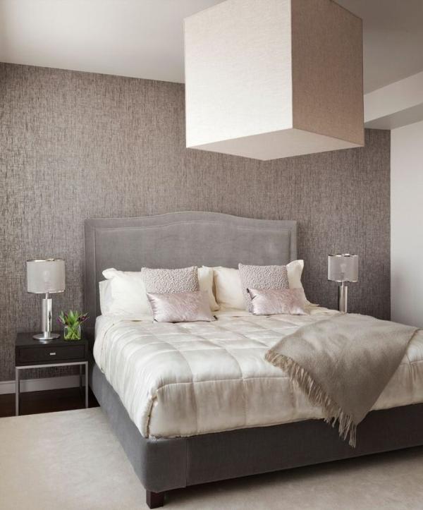 Oversized-lamp-above-the-bed