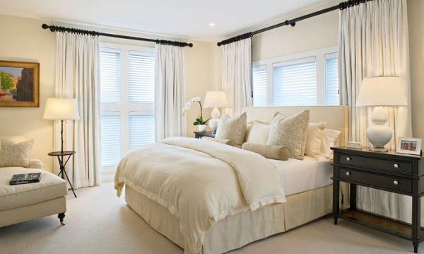 Traditional-neutral-bedroom