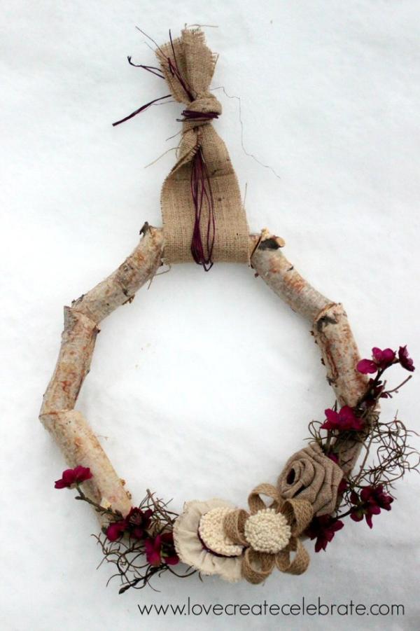 Using-twigs-and-branches-for-wreath