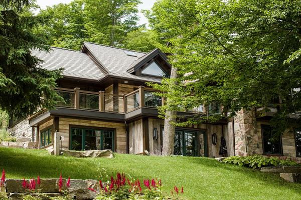 casa pe lac 14