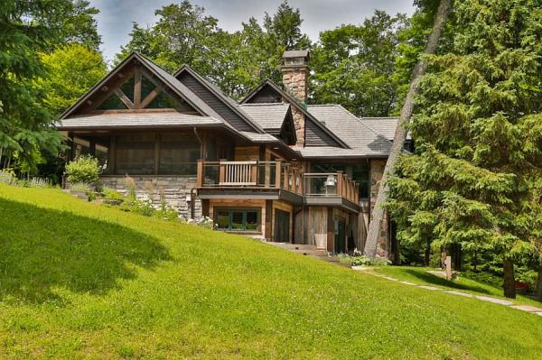 casa pe lac 3