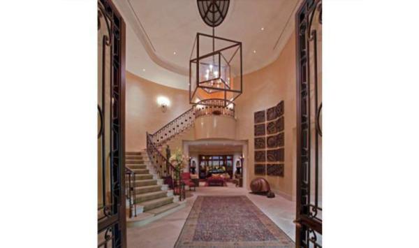 eltonjohn_beverly_hills_1