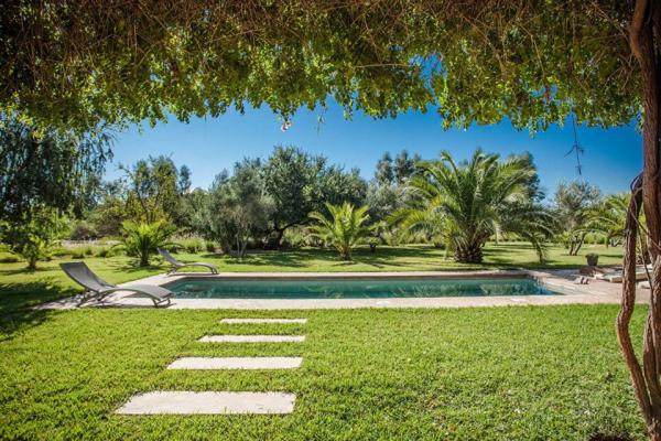 casa din james bond 12