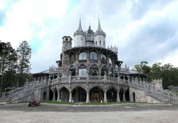 castel gotic 5