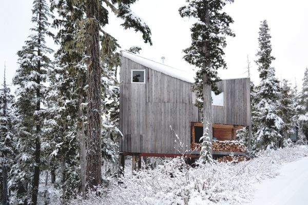 Scott and Scott Architects Alpine Cabin Exterior 2
