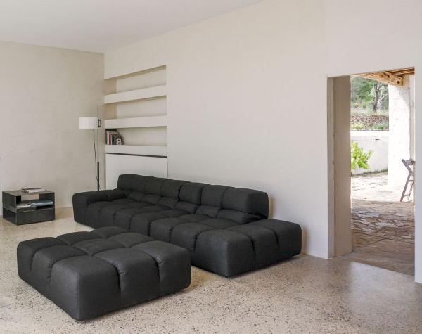 casa veche de 300 de ani 10