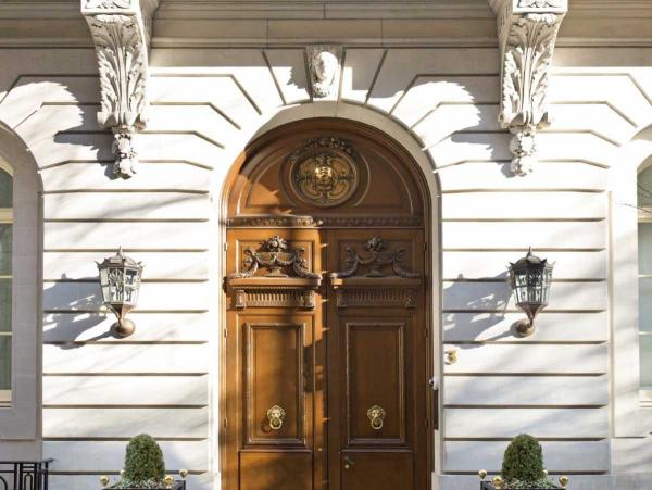 casa fondatoarei jimmy choo 2