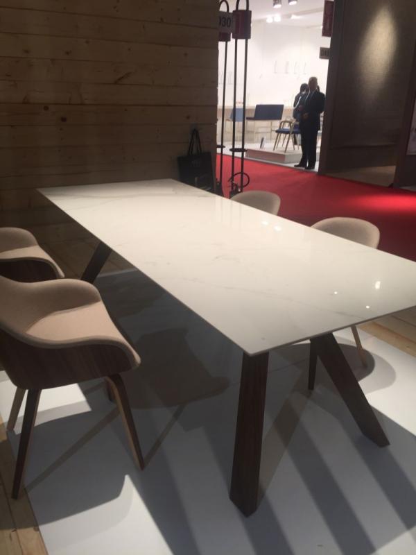 mese de dining 22