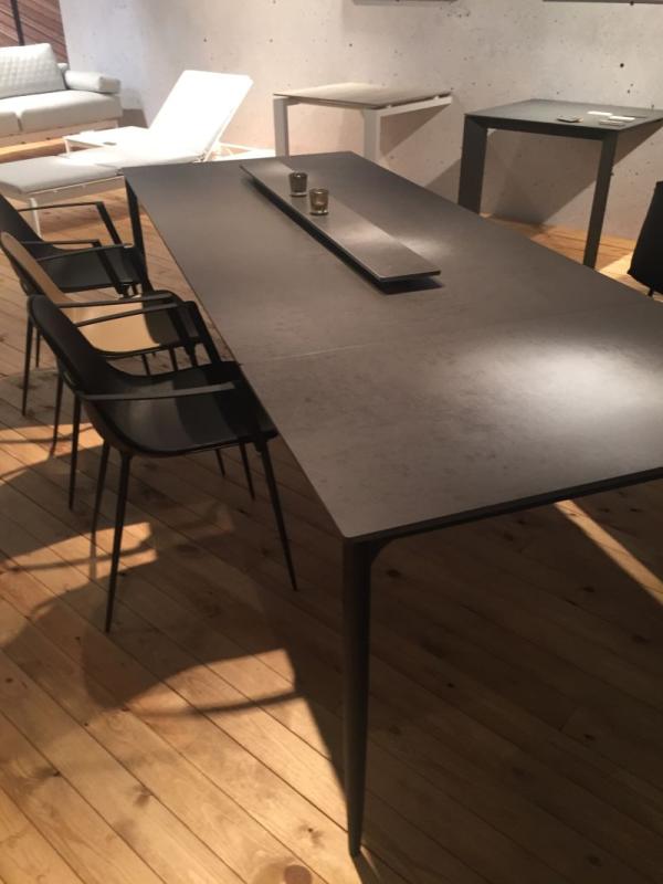 mese de dining 25