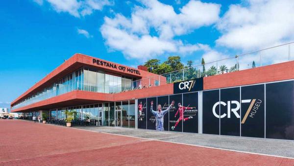 pestana cr7 hotel - hotelul lui cristiano ronaldo 12