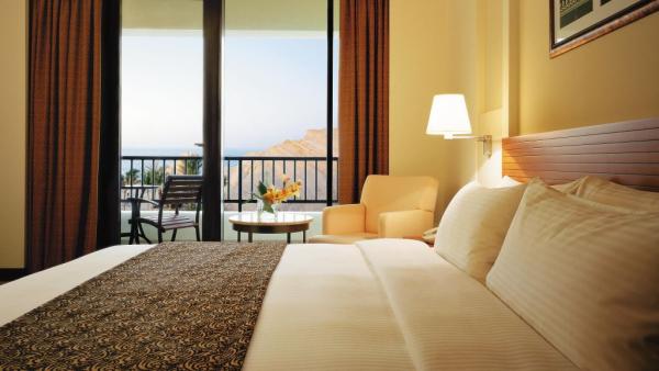 shangri-la-barr-al-jissah-resort-spa-13