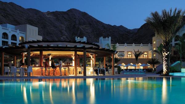 shangri-la-barr-al-jissah-resort-spa-3