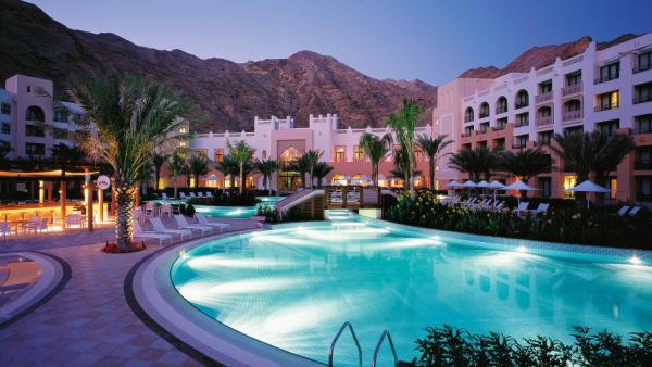 shangri-la-barr-al-jissah-resort-spa-5