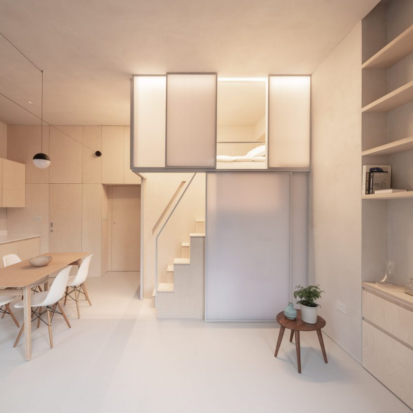 Apartamentul Shoji din Londra, 29 mp, proiectat de Proctor & Shaw — cocoon de dormit translucid inspirat din ecranele japoneze shoji