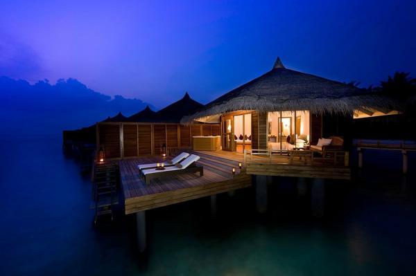 A-Magical-evening-at-the-stunning-Kuramathi-Resort-Maldives