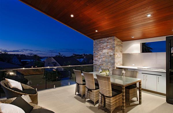 Alfresco-kitchen-dining-and-lounge-area-complete-the-stunning-outdoor-deck