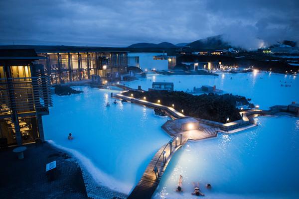 Blue-Lagoon-Iceland-2