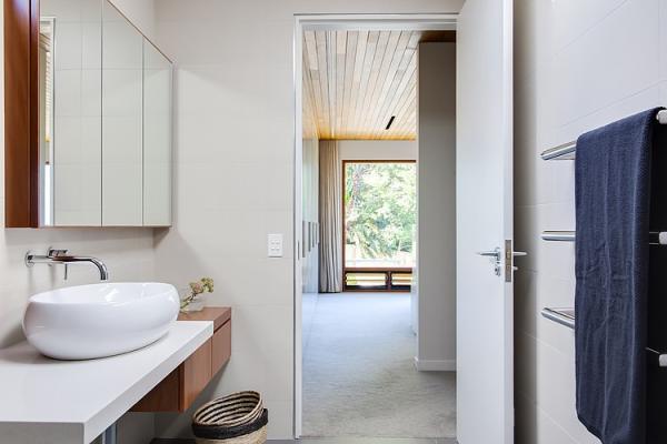 Contemporary-bathroom-in-white-with-blue-accents