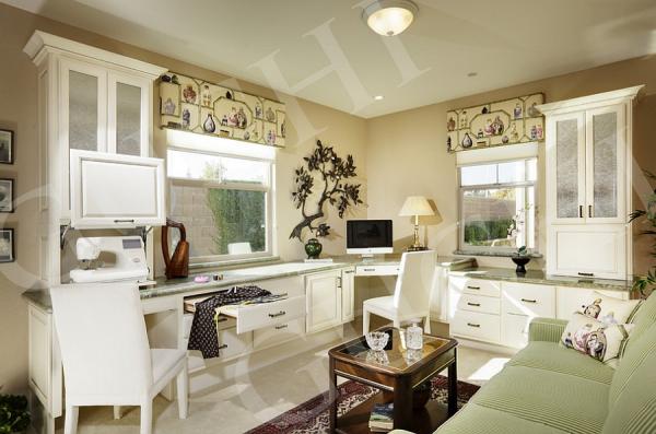 Crafts-zone-combined-with-the-home-office-in-an-ergonomic-fashion