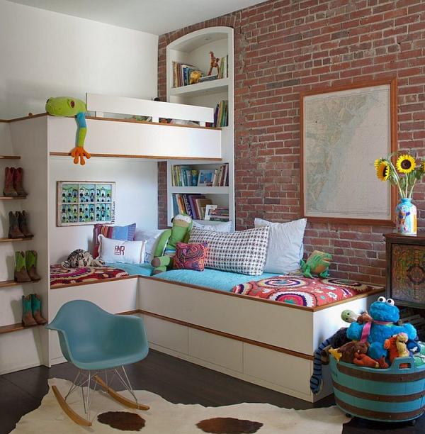 Creative-corner-bunk-bed-in-the-kids-room-saves-up-on-ample-space