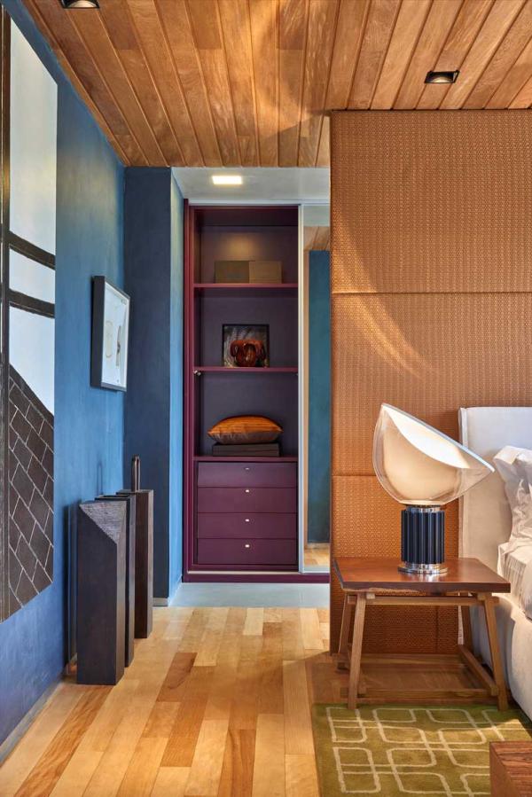 David-Guerra-exhibition-apartment-closet2