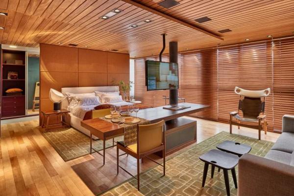 David-Guerra-exhibition-apartment-swivel-TV-jpg