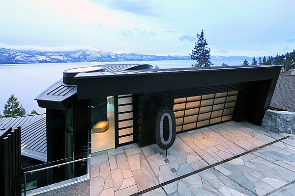 Dream-Lake-House