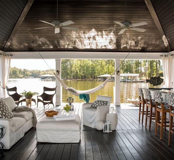 Dream-waterfront-retreat-offers-a-soothing-hangout