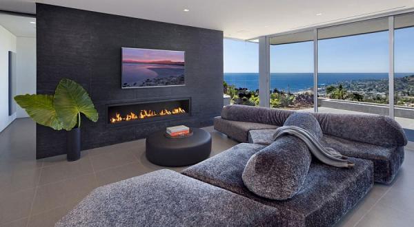Exquisite-living-area-with-a-view-of-Laguna-Beach