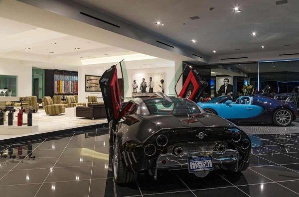 Home-bar-that-transcends-into-the-indoor-car-garage